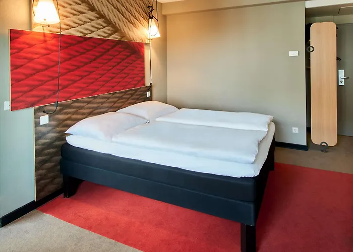 Otel Frankfurt-messe 3*